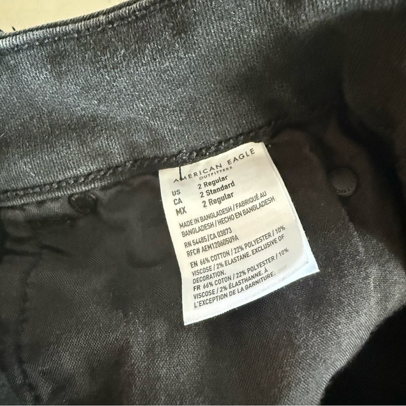 AMERICAN EAGLE Black Distressed Denim Skirt 2 for $22 ❇️ - Picture 5 of 5